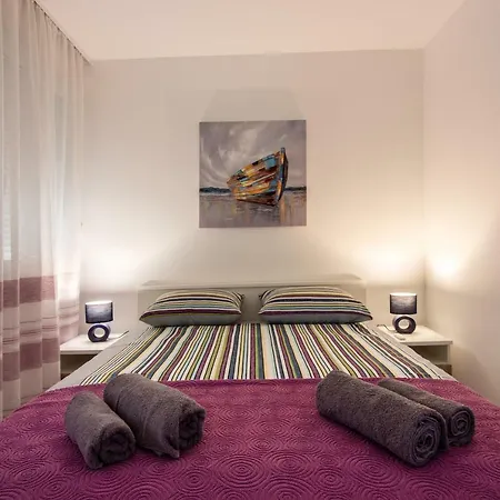 Deluxe Miro 스플리트