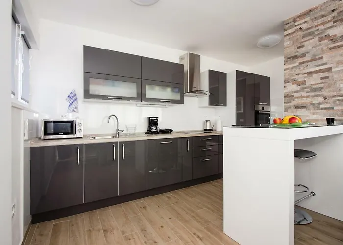 Deluxe Miro 아파트