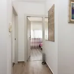 Deluxe Miro