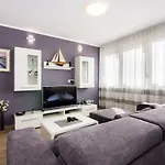 Deluxe Miro Appartement *