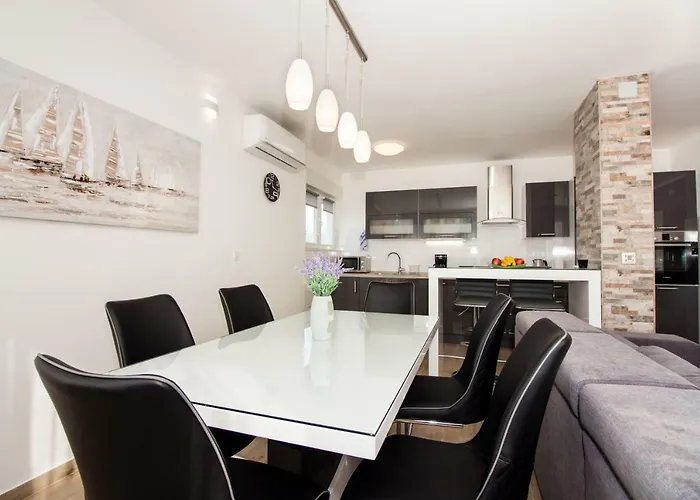 Deluxe Miro Apartmán *